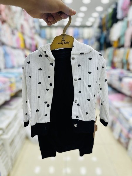 ابيض مع اسود