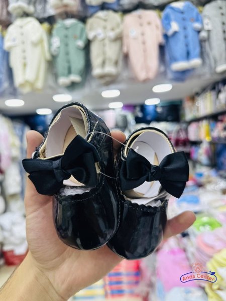 حذاء بناتي