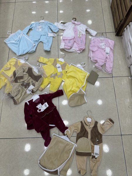 طقم مشفى مخمل