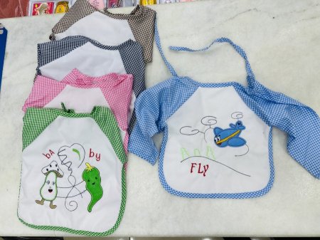 مريلة مع ايد حجم كبير