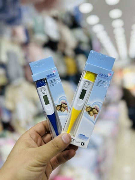 ميزان حرارة ديجتال