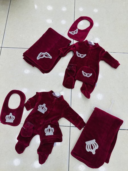 طقم حديث الولاده((مخمل ))