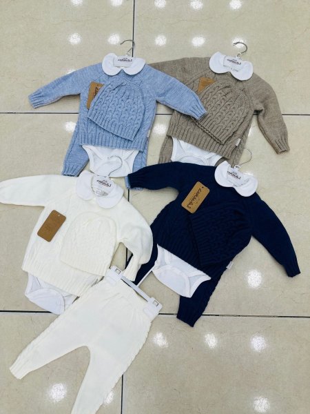 طقم صوف ناعم 4 قطع