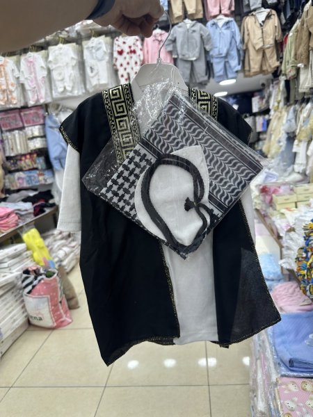 حطة وعقال وطاقية