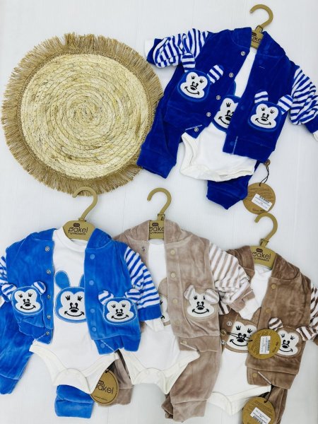 طقم ولادي مخمل 3 قطع