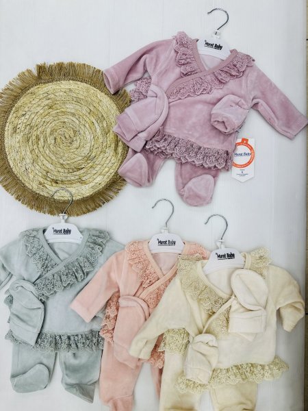 طقم بناتي 4 قطع