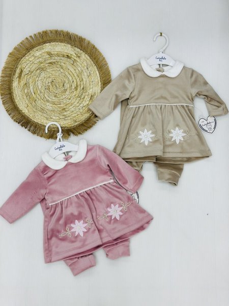 طقم بناتي مخمل